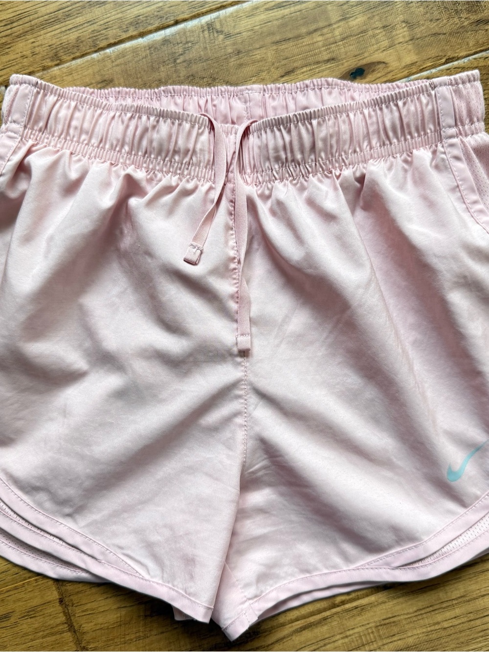 Nike Tempo Women's Light Pink Drawstring Extra Small Athletic Shorts with lining